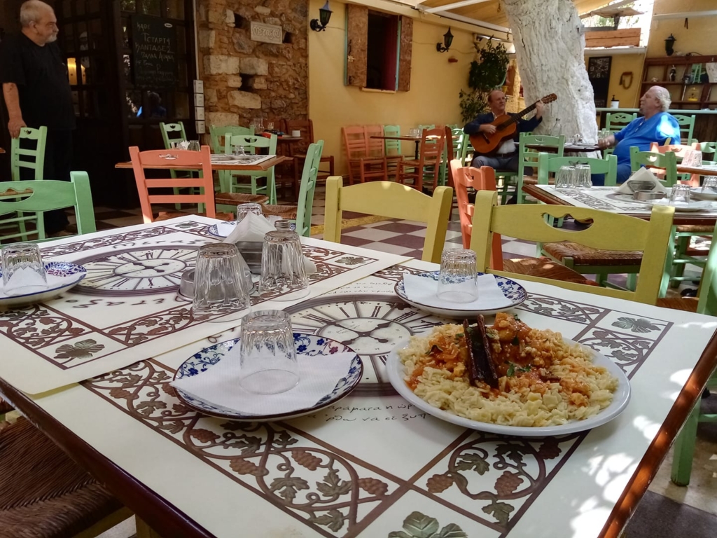 Insights Greece - A-Z MINIGUIDE: Athens’ Authentic Old Tavernas You Never Knew Existed