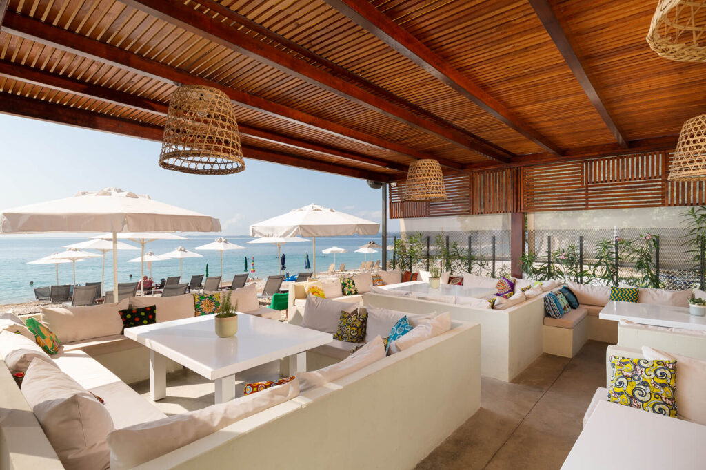 Insights Greece - 20 Best Beachfront Bars in Greece