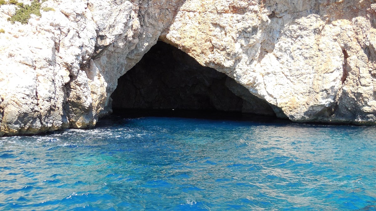 Insights Greece - Greece’s Top 10 Most Spectacular Sea Caves 