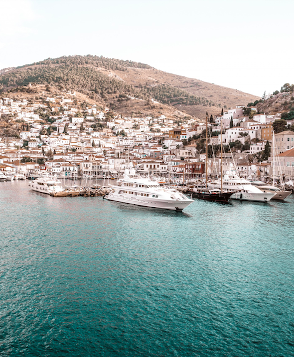 Port of Hydra | Image by Polina Paraskevopoulou