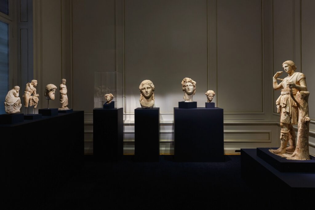 Insights Greece - “Kallos the Ultimate Beauty” Exhibition in Athens