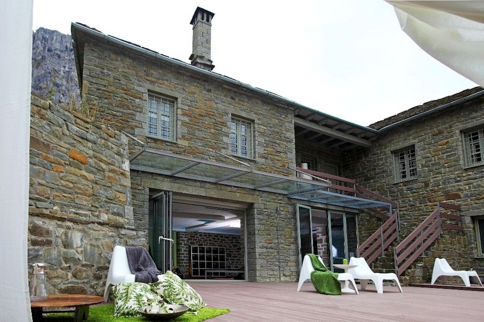 Insights Greece - Mikro Papigo in Zagori Named Europe’s Best Sustainable Hotel 2021