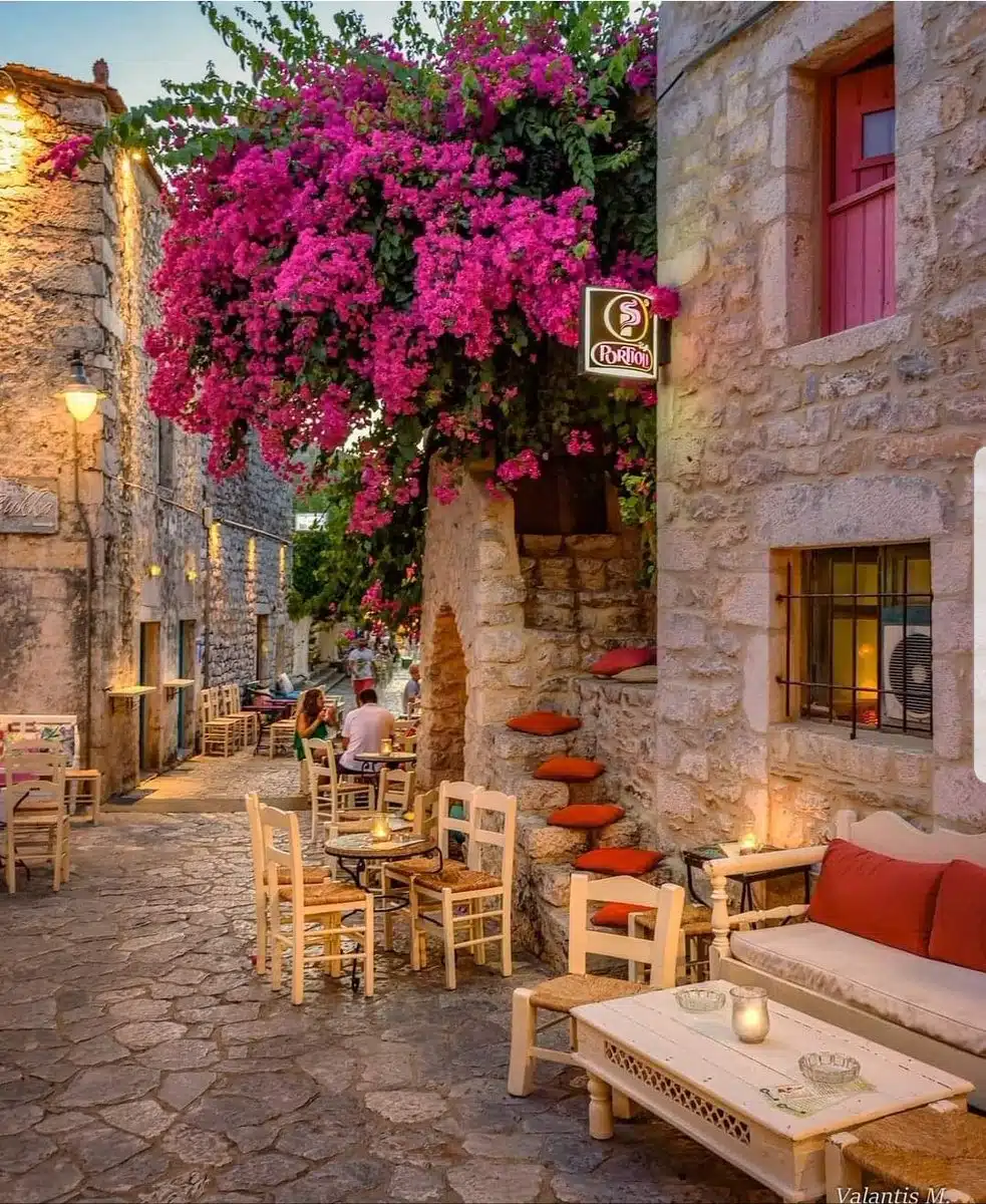 Insights Greece - Visiting Areopoli, One of Greece’s Prettiest Towns Insights Greece - Visiting Areopoli, One of Greece’s Prettiest Towns