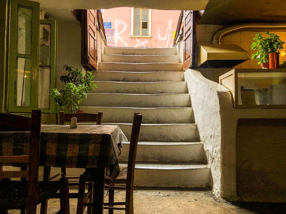 Insights Greece - A-Z MINIGUIDE: Athens’ Authentic Old Tavernas You Never Knew Existed