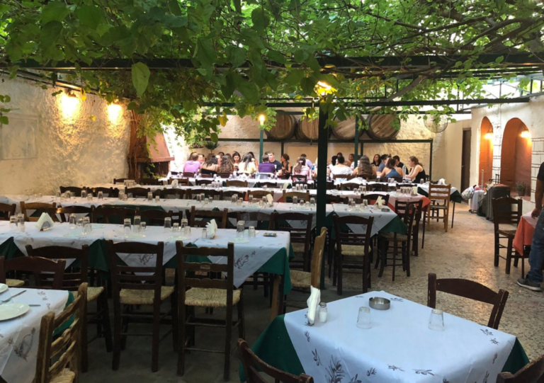 Insights Greece - A-Z MINIGUIDE: Athens’ Authentic Old Tavernas You Never Knew Existed